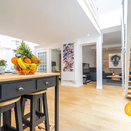 Canal House Apartment *