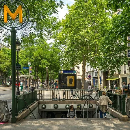 Canal House * Paris